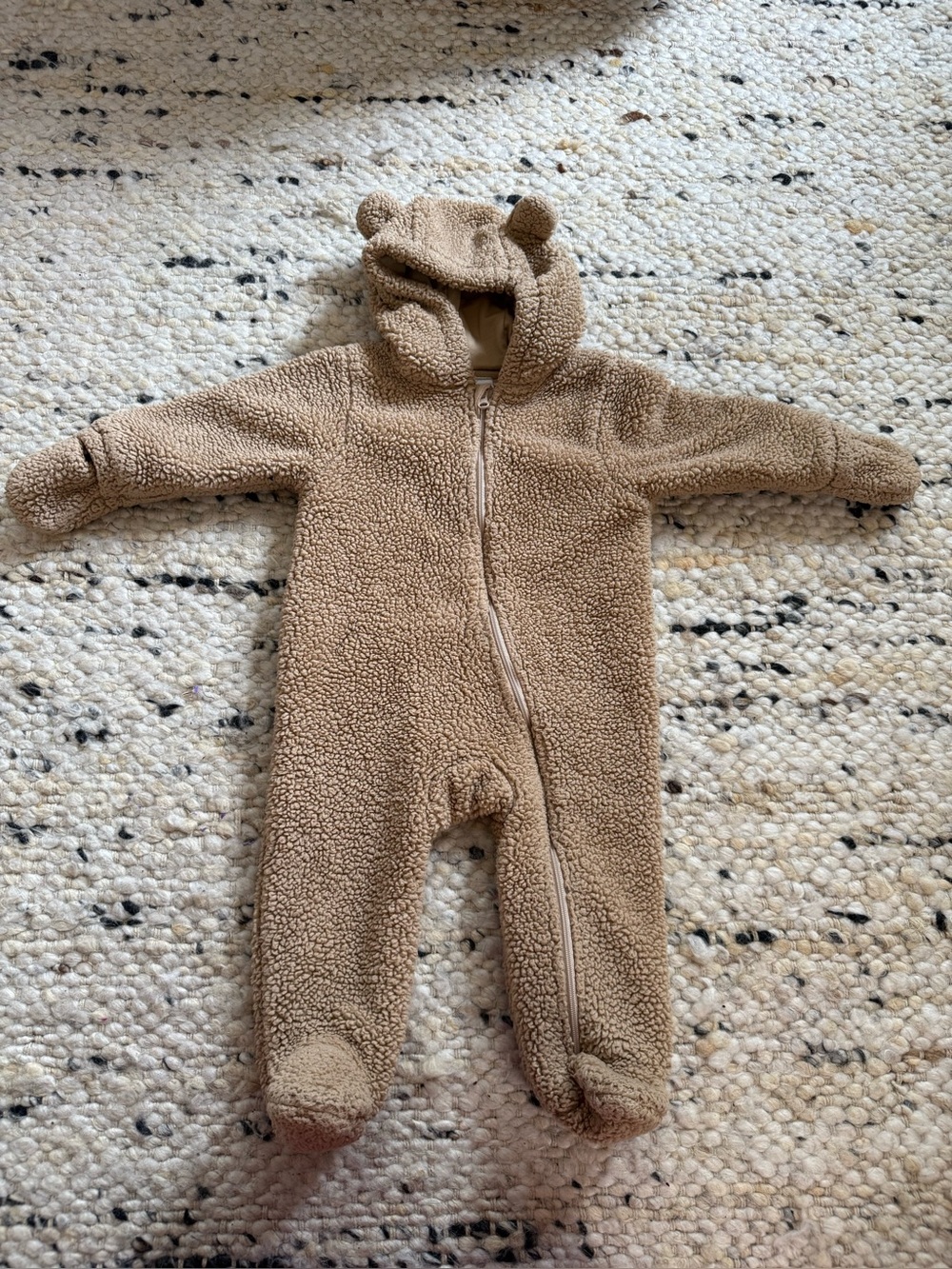 Baby Lullaby Sherpa Bodysuit sleep 6-9 months